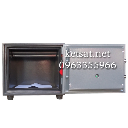 MacBook-Air-MD76-Core-i5/13-inch/4GB/256GB-(2014)-2 MacBook Air MD76 Core i5/13 inch/4GB/256GB (2014) (4)