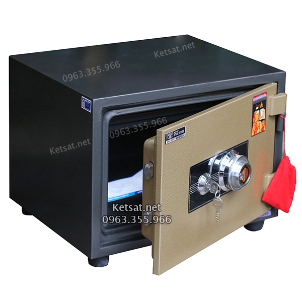 MacBook-Air-MD76-Core-i5/13-inch/4GB/256GB-(2014)-1 MacBook Air MD76 Core i5/13 inch/4GB/256GB (2014) (4)