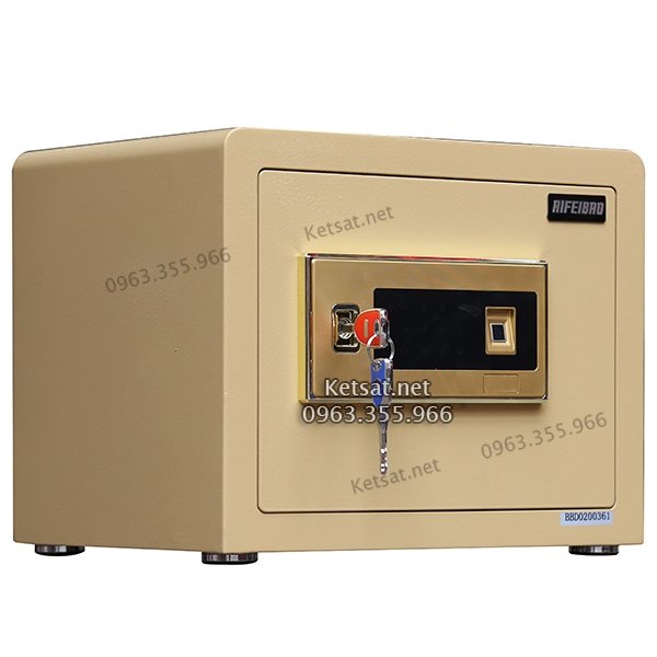 MacBook-Air-MD76-Core-i5/13-inch/4GB/256GB-(2014)-1 MacBook Air MD76 Core i5/13 inch/4GB/256GB (2014) (4)