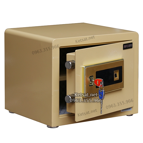 MacBook-Air-MD76-Core-i5/13-inch/4GB/256GB-(2014)-2 MacBook Air MD76 Core i5/13 inch/4GB/256GB (2014) (4)