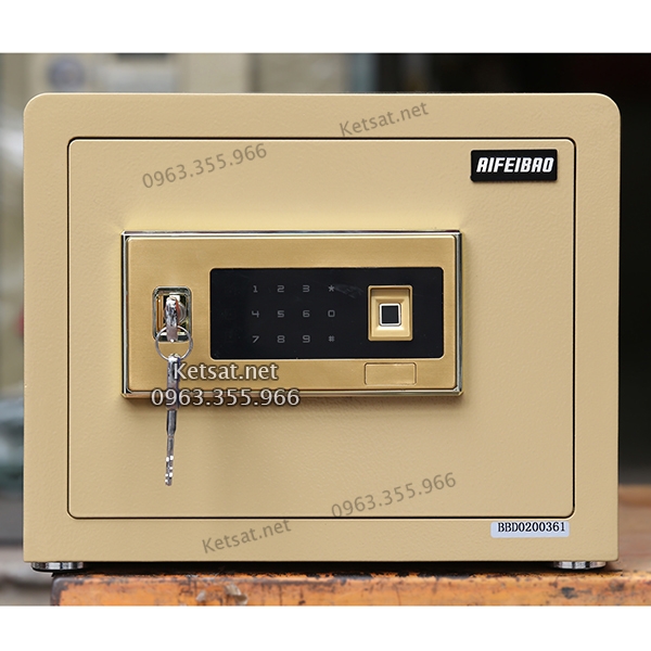 MacBook-Air-MD76-Core-i5/13-inch/4GB/256GB-(2014)-4 MacBook Air MD76 Core i5/13 inch/4GB/256GB (2014) (4)