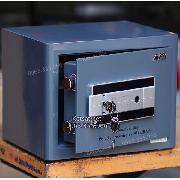 MacBook-Air-MD76-Core-i5/13-inch/4GB/256GB-(2014)-2 MacBook Air MD76 Core i5/13 inch/4GB/256GB (2014) (4)