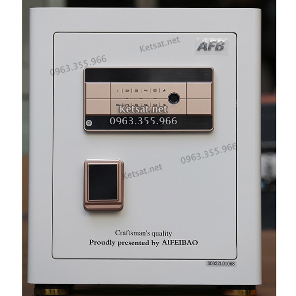 MacBook-Air-MD76-Core-i5/13-inch/4GB/256GB-(2014)-2 MacBook Air MD76 Core i5/13 inch/4GB/256GB (2014) (4)