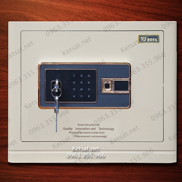 MacBook-Air-MD76-Core-i5/13-inch/4GB/256GB-(2014)-1 MacBook Air MD76 Core i5/13 inch/4GB/256GB (2014) (4)