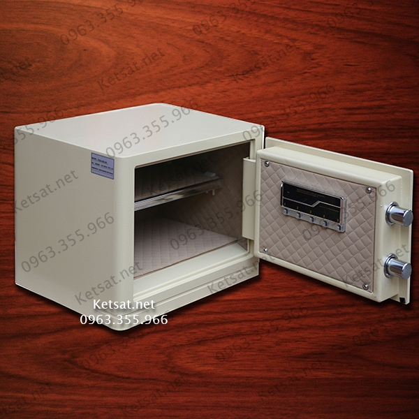 MacBook-Air-MD76-Core-i5/13-inch/4GB/256GB-(2014)-2 MacBook Air MD76 Core i5/13 inch/4GB/256GB (2014) (4)