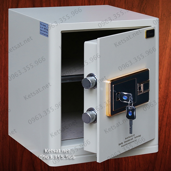 MacBook-Air-MD76-Core-i5/13-inch/4GB/256GB-(2014)-1 MacBook Air MD76 Core i5/13 inch/4GB/256GB (2014) (4)