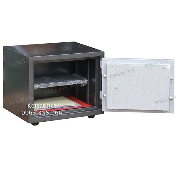 MacBook-Air-MD76-Core-i5/13-inch/4GB/256GB-(2014)-1 MacBook Air MD76 Core i5/13 inch/4GB/256GB (2014) (4)